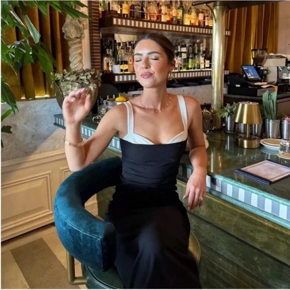 Reformation Nelle Knit Midi Dress - Picture 2 of 8